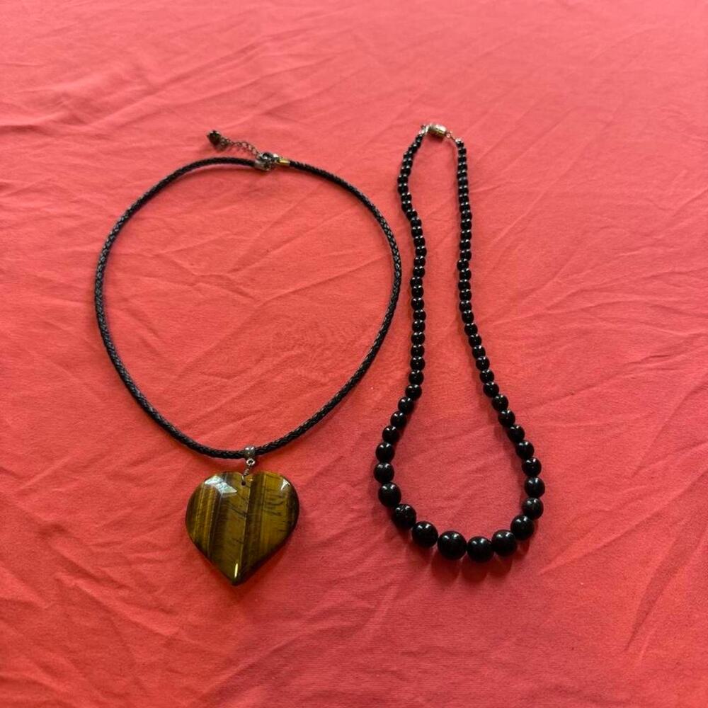 Bundle of 2 Necklaces, blackbeaded necklace/leather necklace heart shapedpendant